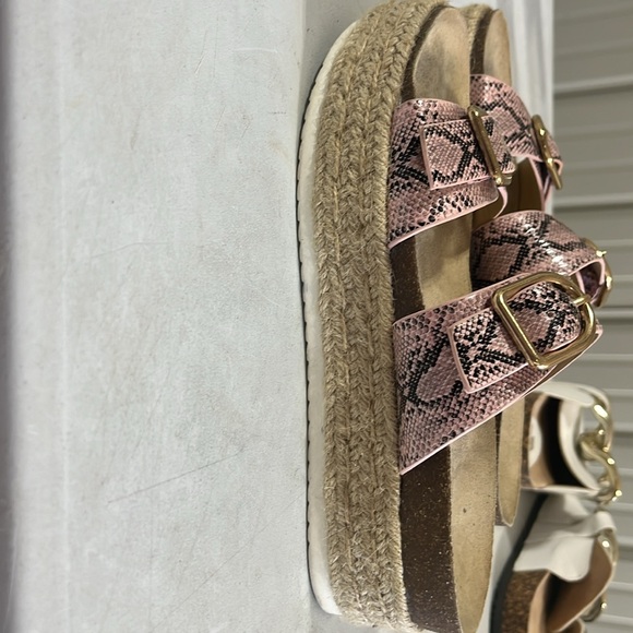 Shoe dazzle, size 7.5, pink, black, tan - Picture 2 of 3